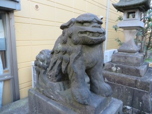 秋葉神社吽像